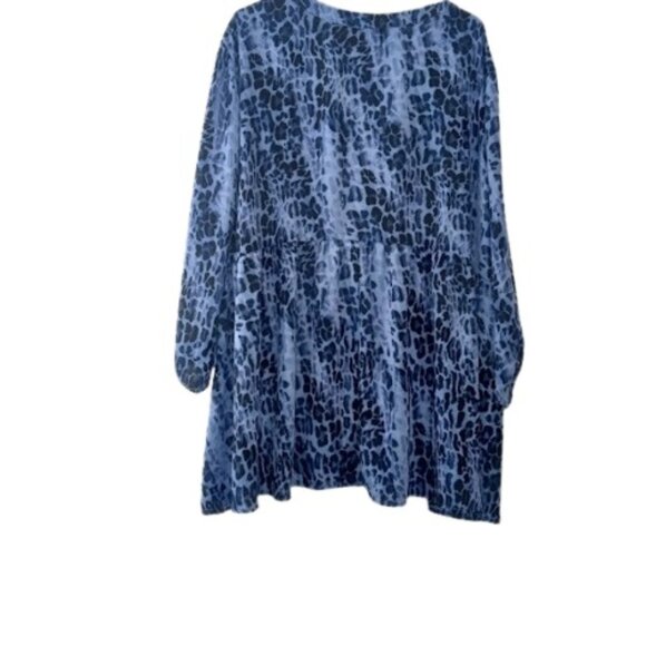 Chelsea Studio Womens Button Front Babydoll Tunic Top Blue Leopard Print Plus 4X - Picture 3 of 3
